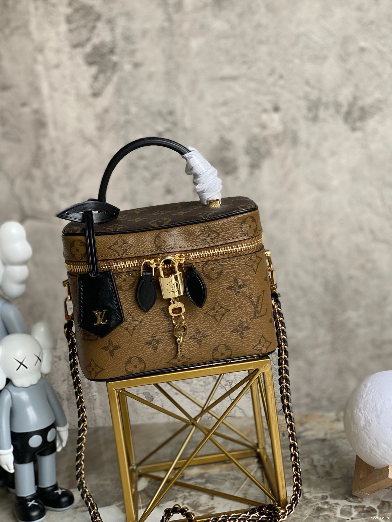 First bag ru LOUIS VUITTON VANITY PM 0806